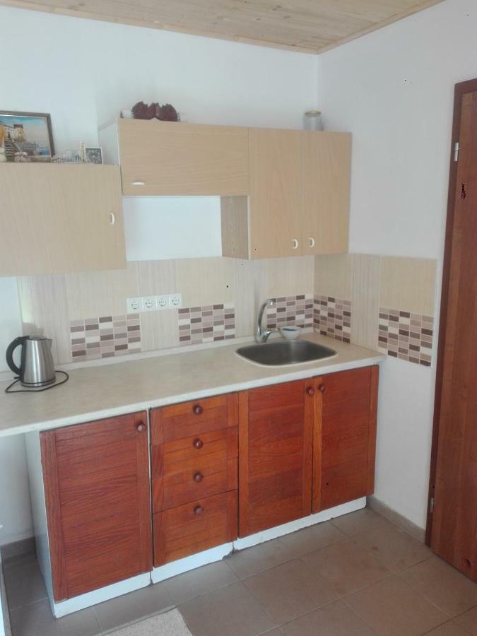 Apartmany Alex Male Dvorany Exterior foto